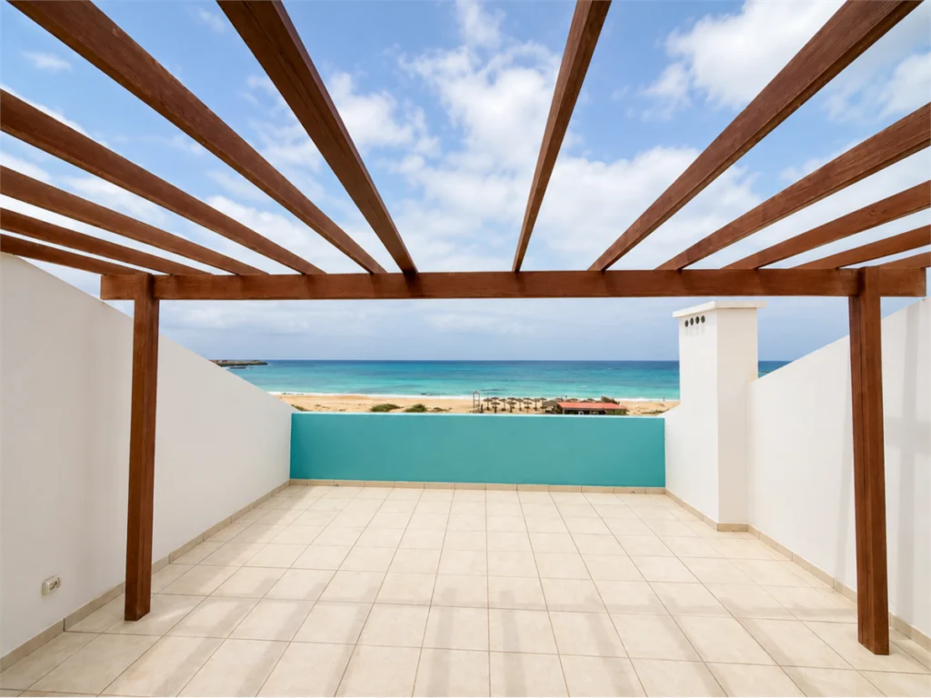 Attico con Vista Panoramica sull’Oceano e Terrazza Privata