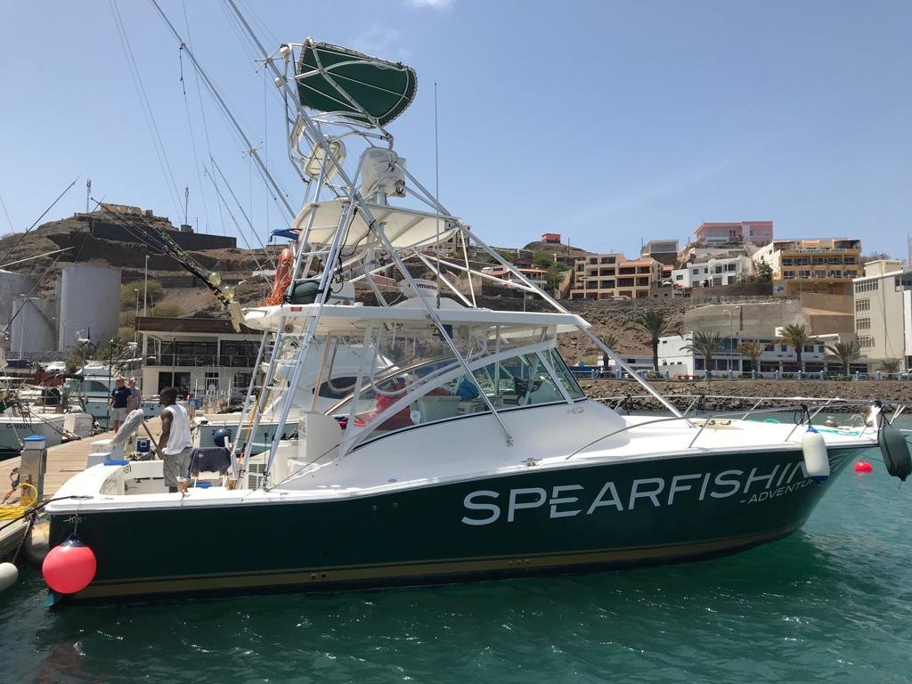 La Luhrs 32