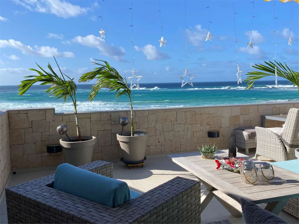 Penthouse Exclusiva Frente ao Mar – Vila Cabral 1